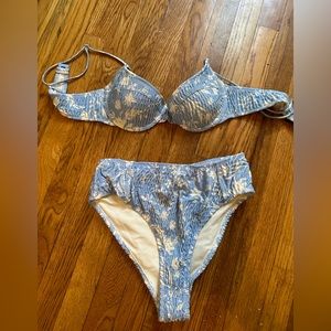 triangl bikini, high waisted bottoms